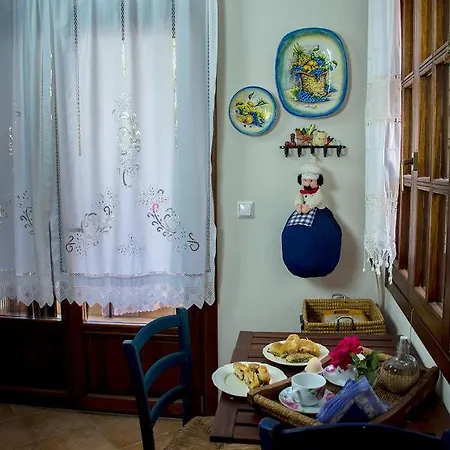 Hébergement de vacances Rustic, Luxurious,garden 70m From The Sea *